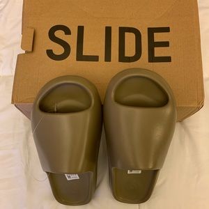 Yeezy Slides